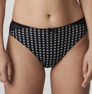 0562125 crystal black