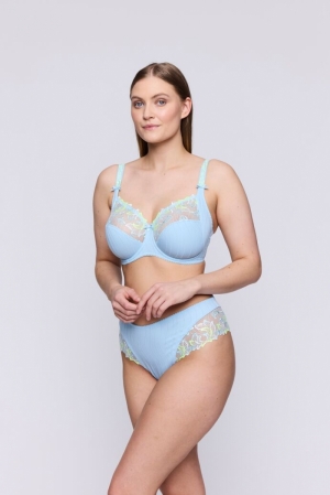 0661816 Milky Blue