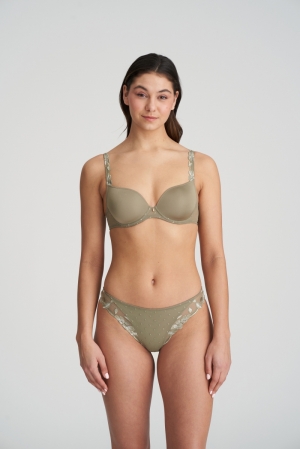0102596 golden olive