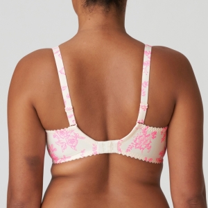 0163520 Vibrant blossom