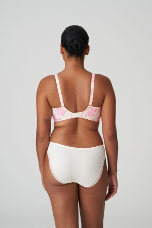 0163520 Vibrant blossom